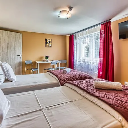 Bauernhof Maja Z Widokiem Kameralna Na Pogorzu Izerskim Z Sauna I Jacuzzi (adults Only) Mirsk